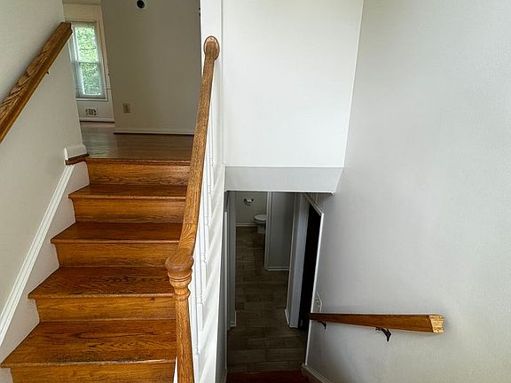 3rd image of 2508 Saint John Pl