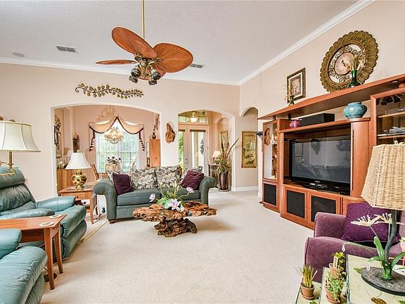 4th image of 525 Santavita Pl