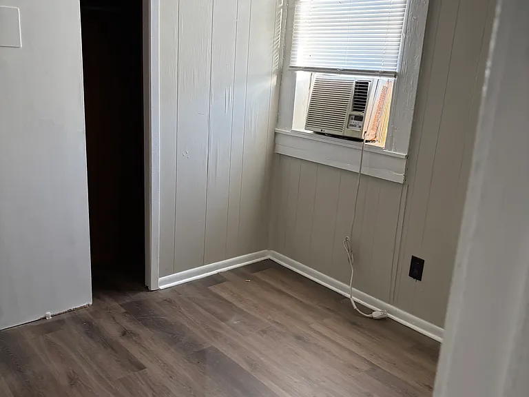 459 Maple Ave #459 — Photo 4