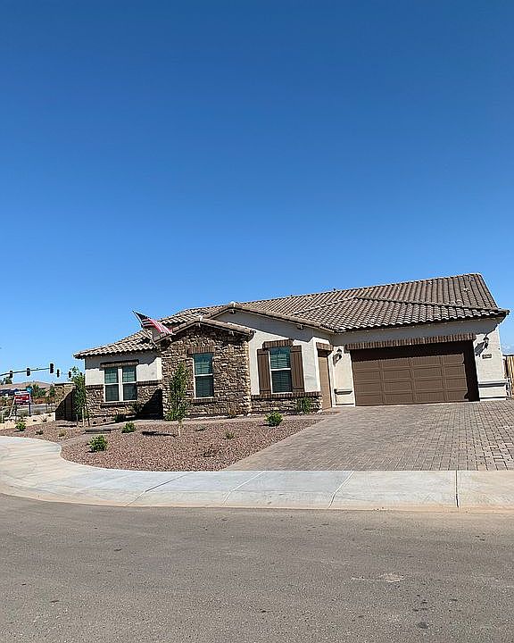 1st image of 4050 E Yellowstone Pl