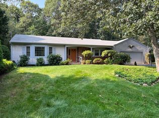 273 Huckins Neck Rd, Barnstable, MA 02630