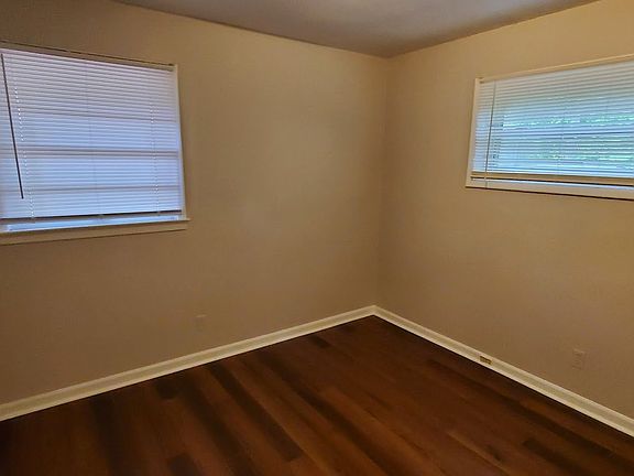 5th image of 4230 Kildare Dr