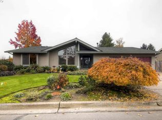 590 NE Joyce Ct, Hillsboro, OR 97124