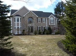 4 Martin Rd, Middleton, MA 01949