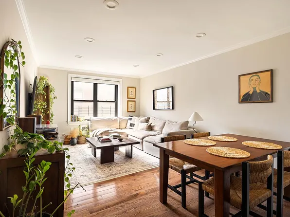 505 E 82nd St APT 4E, Manhattan, NY 10028