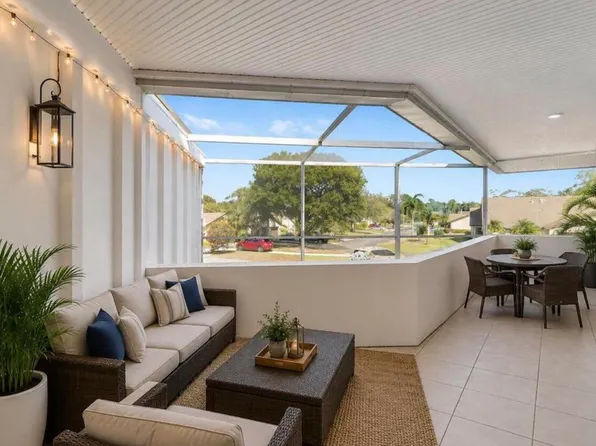 7 Greenway Vlg N Unit 202, Royal Palm Beach, FL 33411