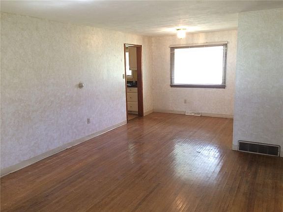 3rd image of 3659 Demler Dr