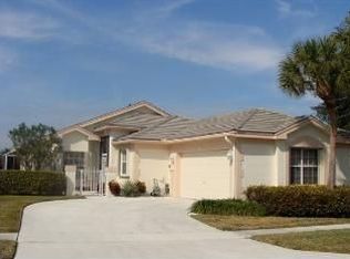 1857 S Club Dr, Wellington, FL 33414