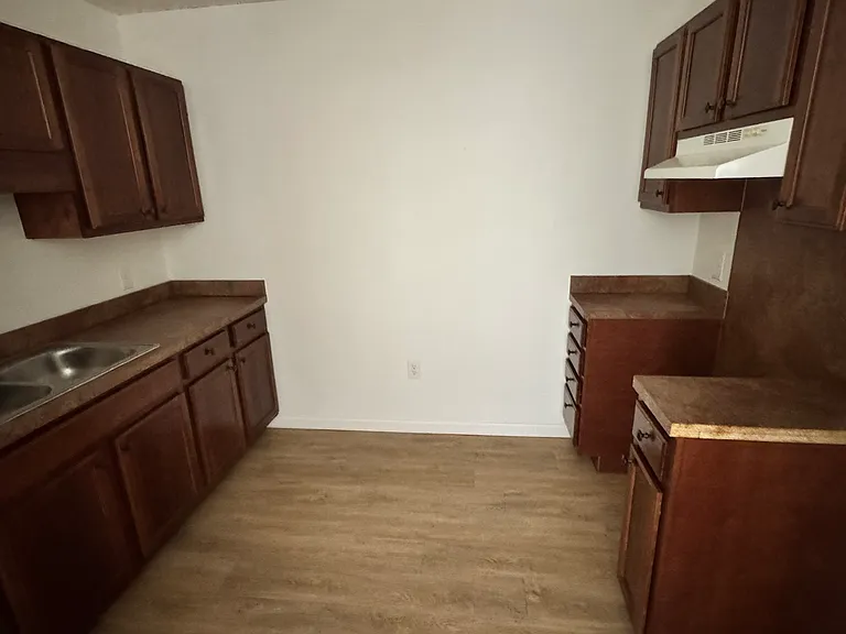 128 Arthur St #104 — Photo 2