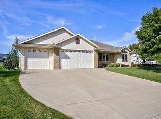 2002 Sandy Springs Rd, De Pere, WI 54115