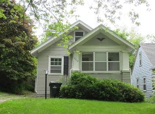 2079 Linn Blvd SE, Cedar Rapids, IA 52403
