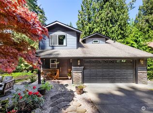 8 Sunflower Cir, Bellingham, WA 98229