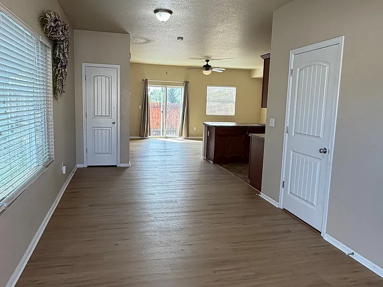 2321 Washo Cir — Photo 2