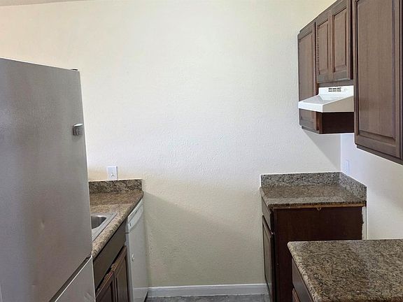5th image of 16506 Blackbeard Rd #L