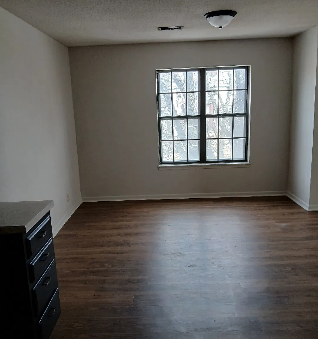 1 bed, 900 sqft, $800 — Photo 1