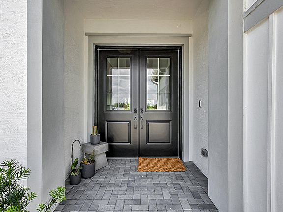 5th image of 14808 Wildwood Circle