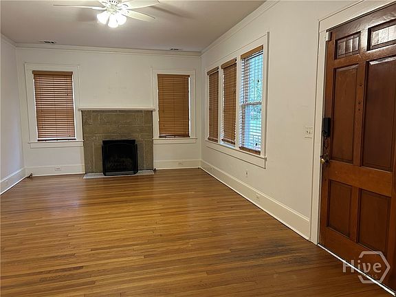 5th image of 1106 E 51st St