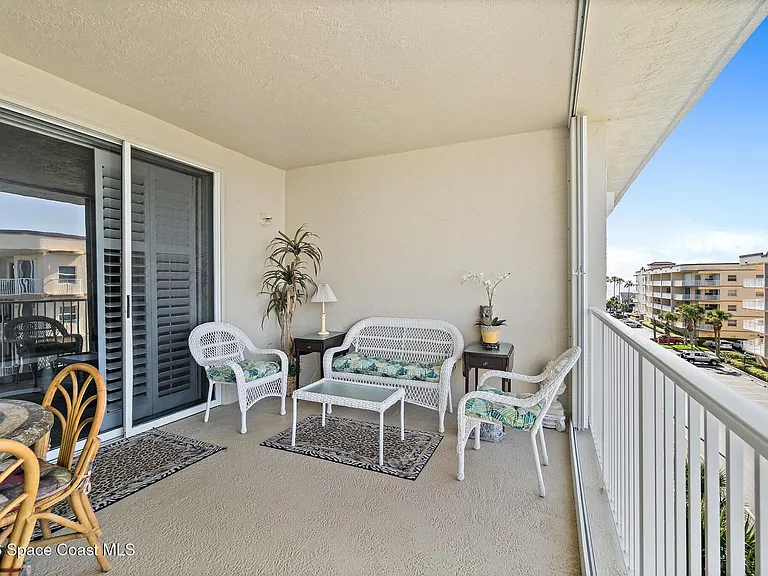601 Shorewood Dr #G505 — Photo 46