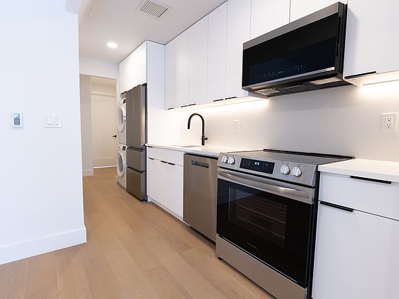 3rd image of 560 Court St APT 2