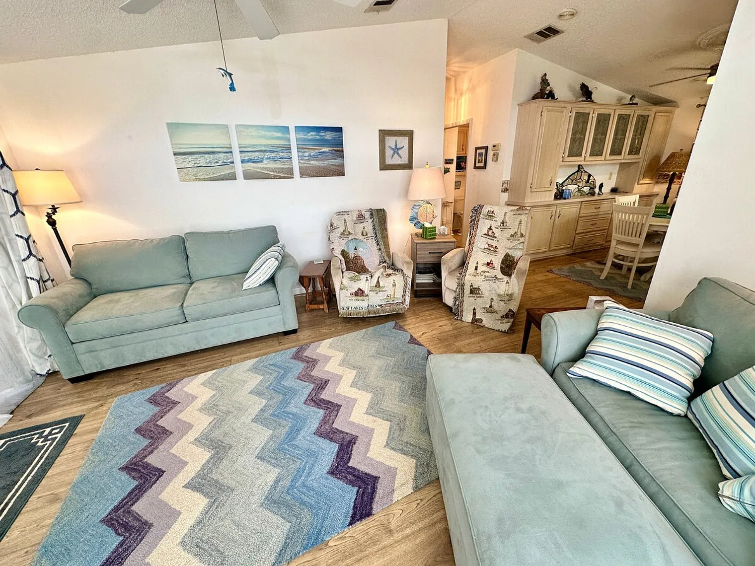 2 bed, 2.0 bath, $4,744 — Photo 2