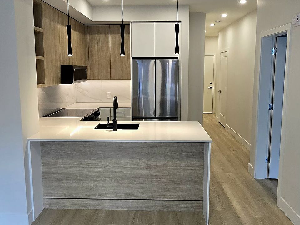 1st image of 34395 Gladys Ave #101