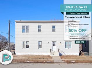 326 3rd St SW #3, Mason City, IA 50401
