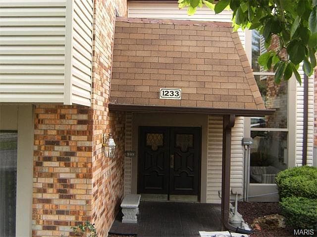 1st image of 1233 Guelbreth Ln APT 201
