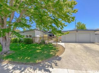 6201 S Land Park Dr, Sacramento, CA 95831