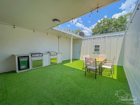 2nd image of 8406 Williamsburg Cir