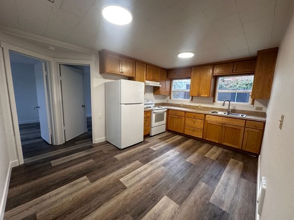 677 Main St E APT 1