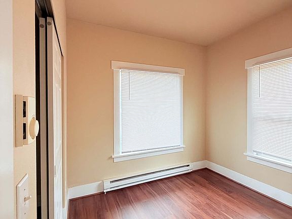5th image of 828 E 44th St