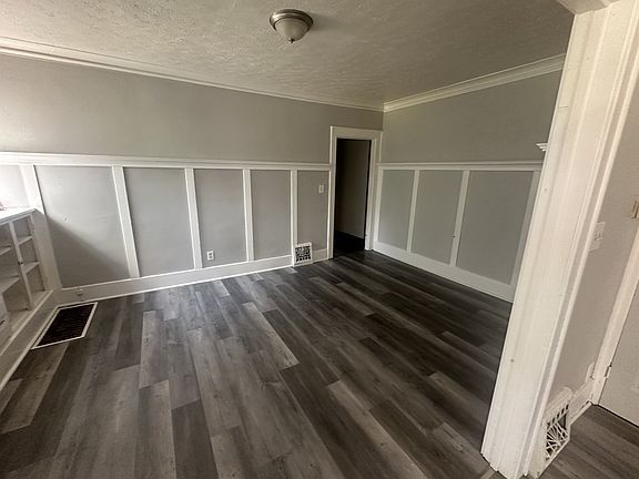 5th image of 448 Fairgreen Ave #17918572