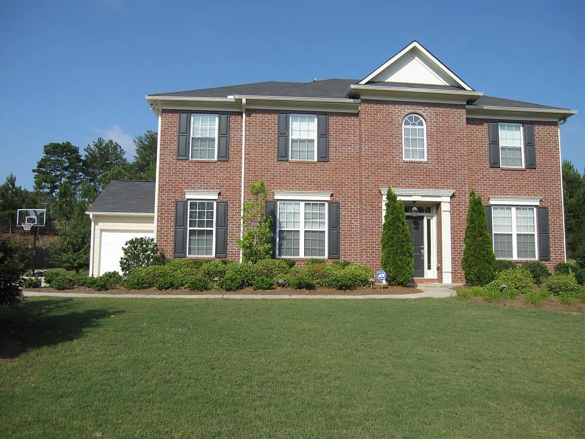Building Photo - 110 Westmont Way