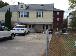 75 Middle St, Woonsocket, RI 02895