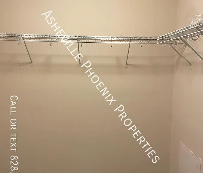 120 Little Fox Ln — Photo 6