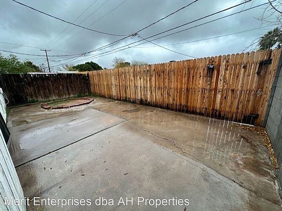4th image of 625 N Hobson