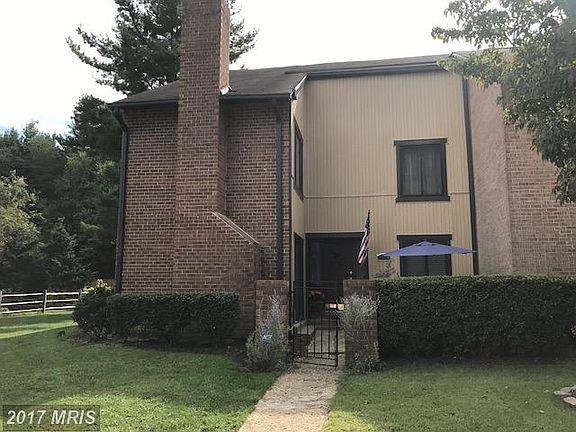 2nd image of 9714 Shadow Oak Dr