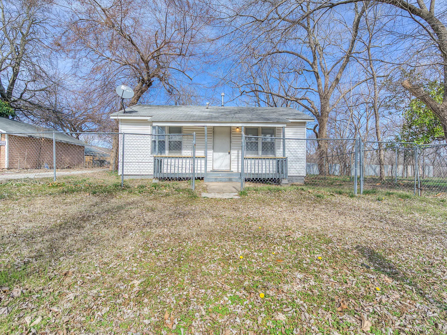 2 bed, 610 sqft, $795 — Photo 1