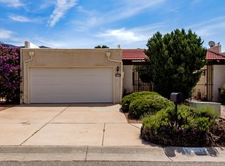 1022 Omaha St NE, Albuquerque, NM 87112