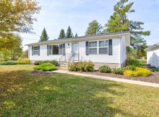 1413 Fj St, Crivitz, WI 54114