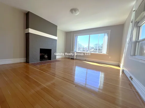 1675 Mass Ave #4, Cambridge, MA 02138