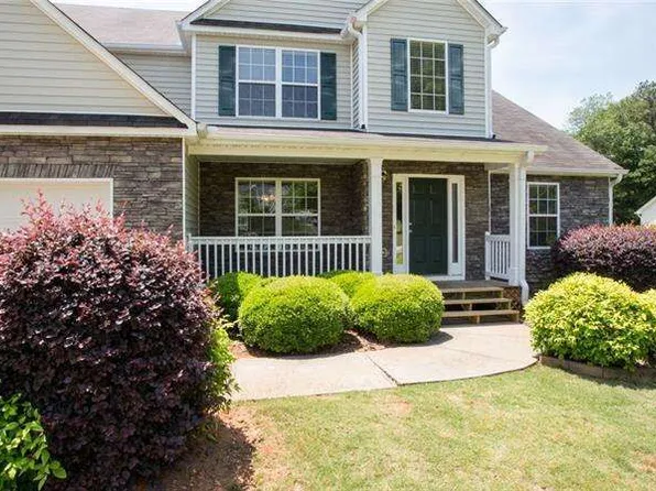 636 Sleeping Meadow Ln, Bethlehem, GA 30620