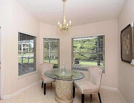 Breakfast nook