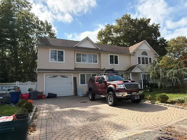 27 Wabil Road, Miller Place, NY 11764