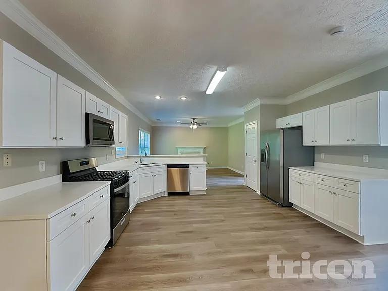 1728 Brandon Lee Way SW — Photo 5