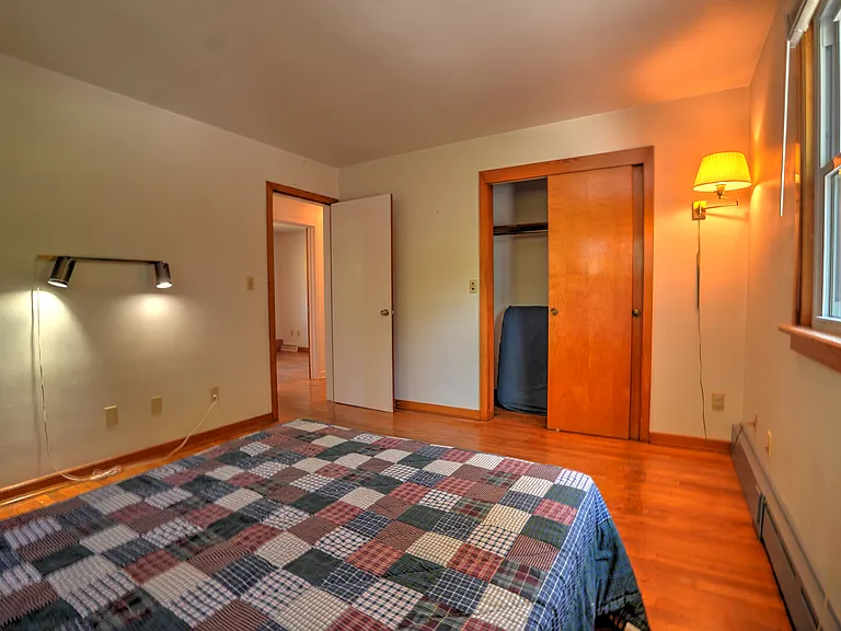 954 State Route 173 — Photo 10