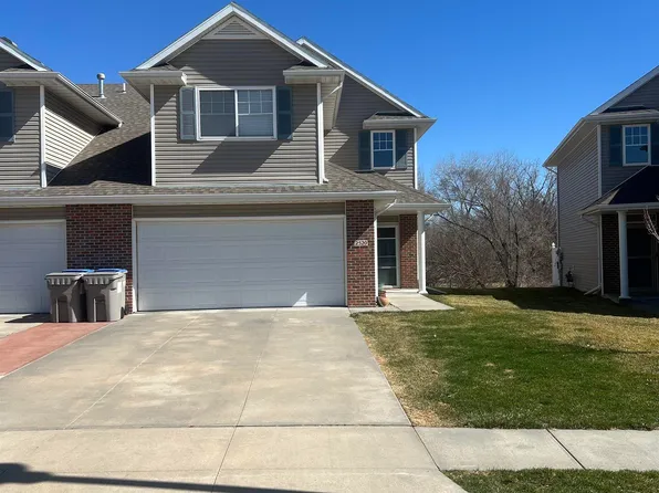 2520 Cedar Cove Rd, Lincoln, NE 68507