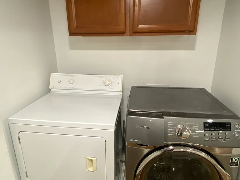 Washer & Dryer Included