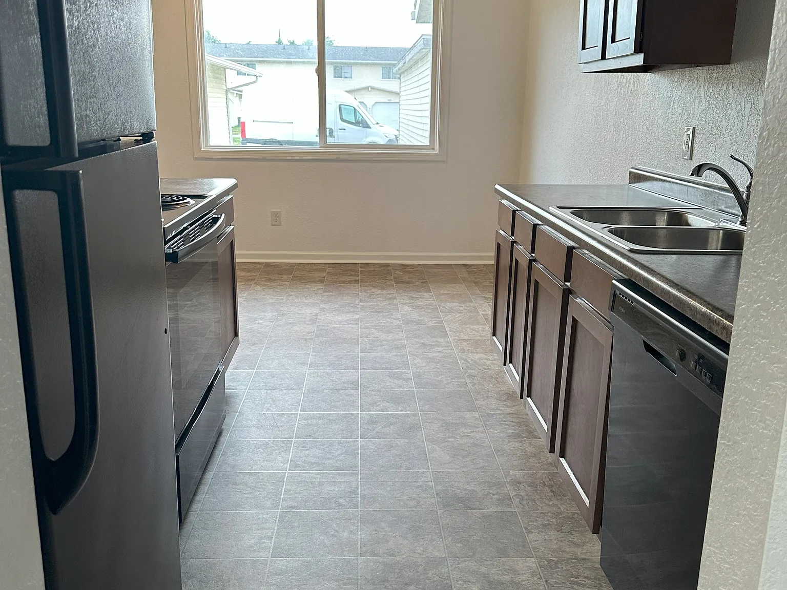 Ep Estates Llc - 1005- — Photo 4