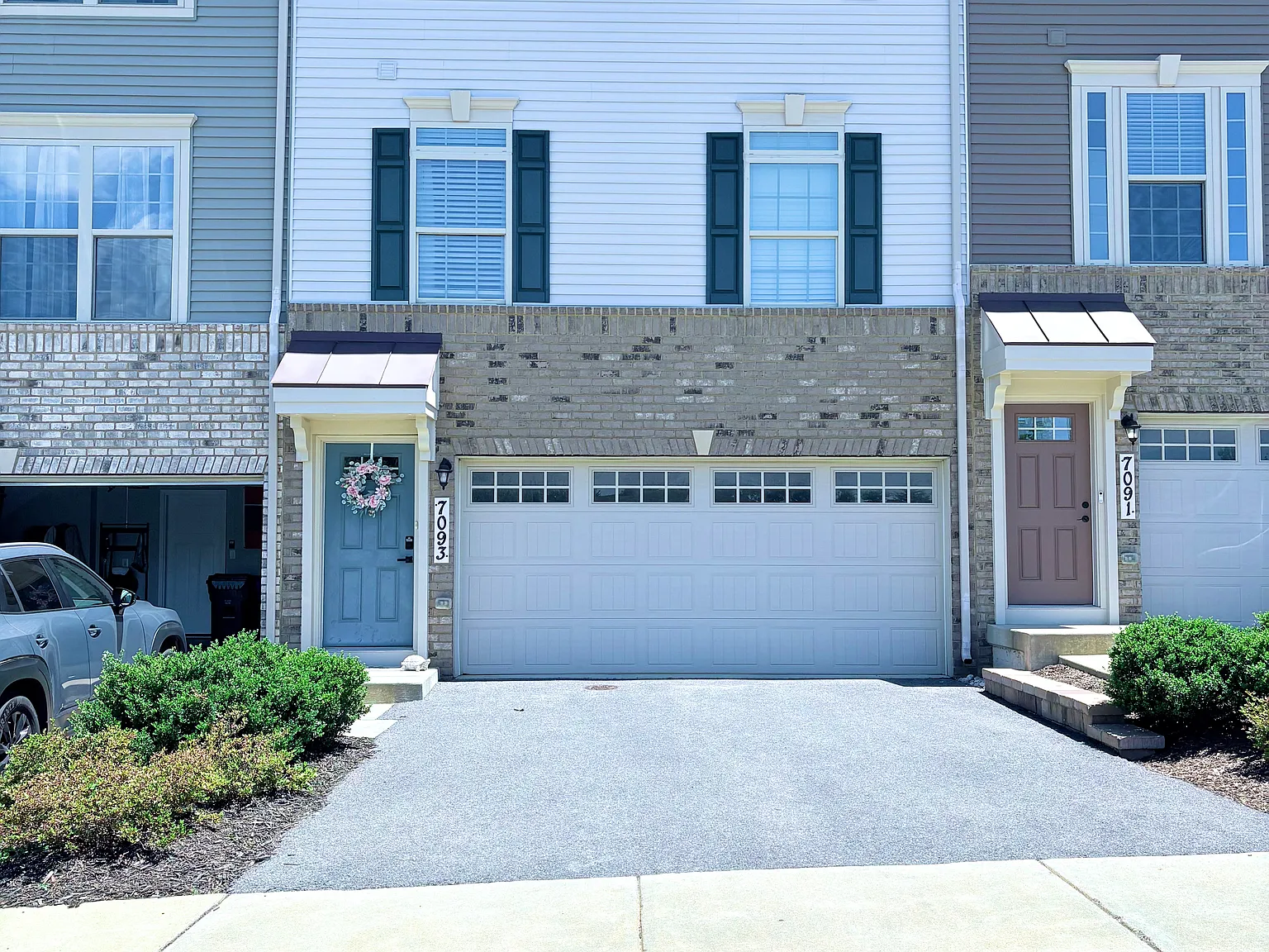 3 bed, 2.5 bath, 2016 sqft, $3,300 — Photo 3